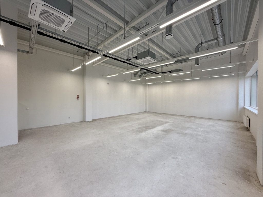 16  estmak capital versum investriga.lv.jpeg