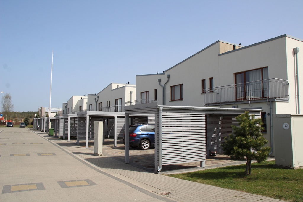 103.JPG