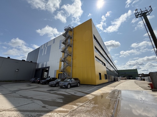 Warehouse production facilities for rent at Granita 15